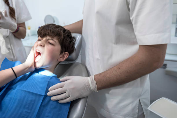 Best Emergency Gum Treatment in Jefferson, OH